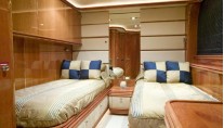 GOSSIP - Twin Cabin